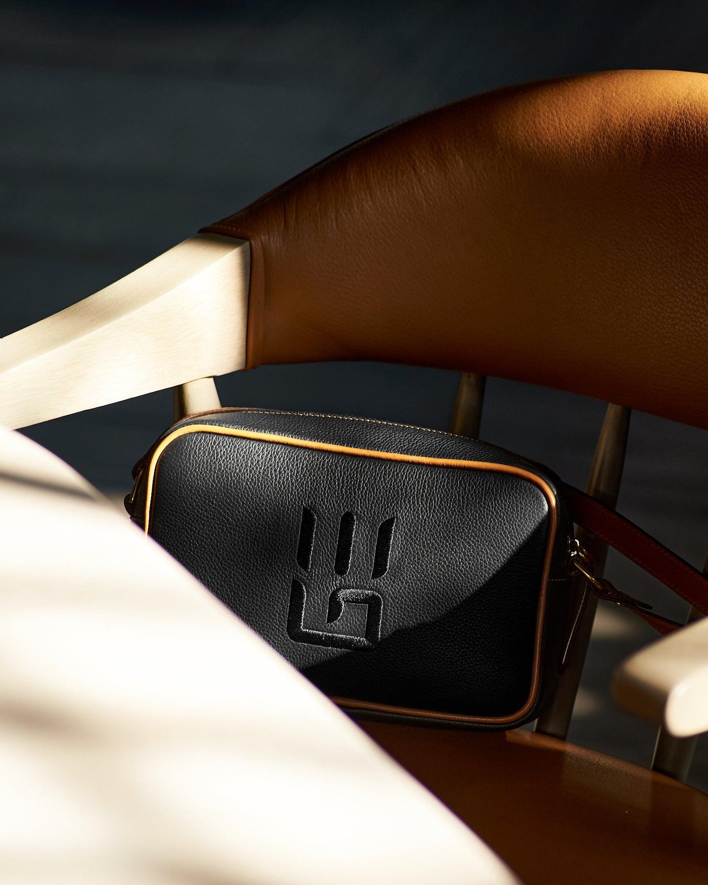 Paola Icon - Camera Bag - Rosacandela