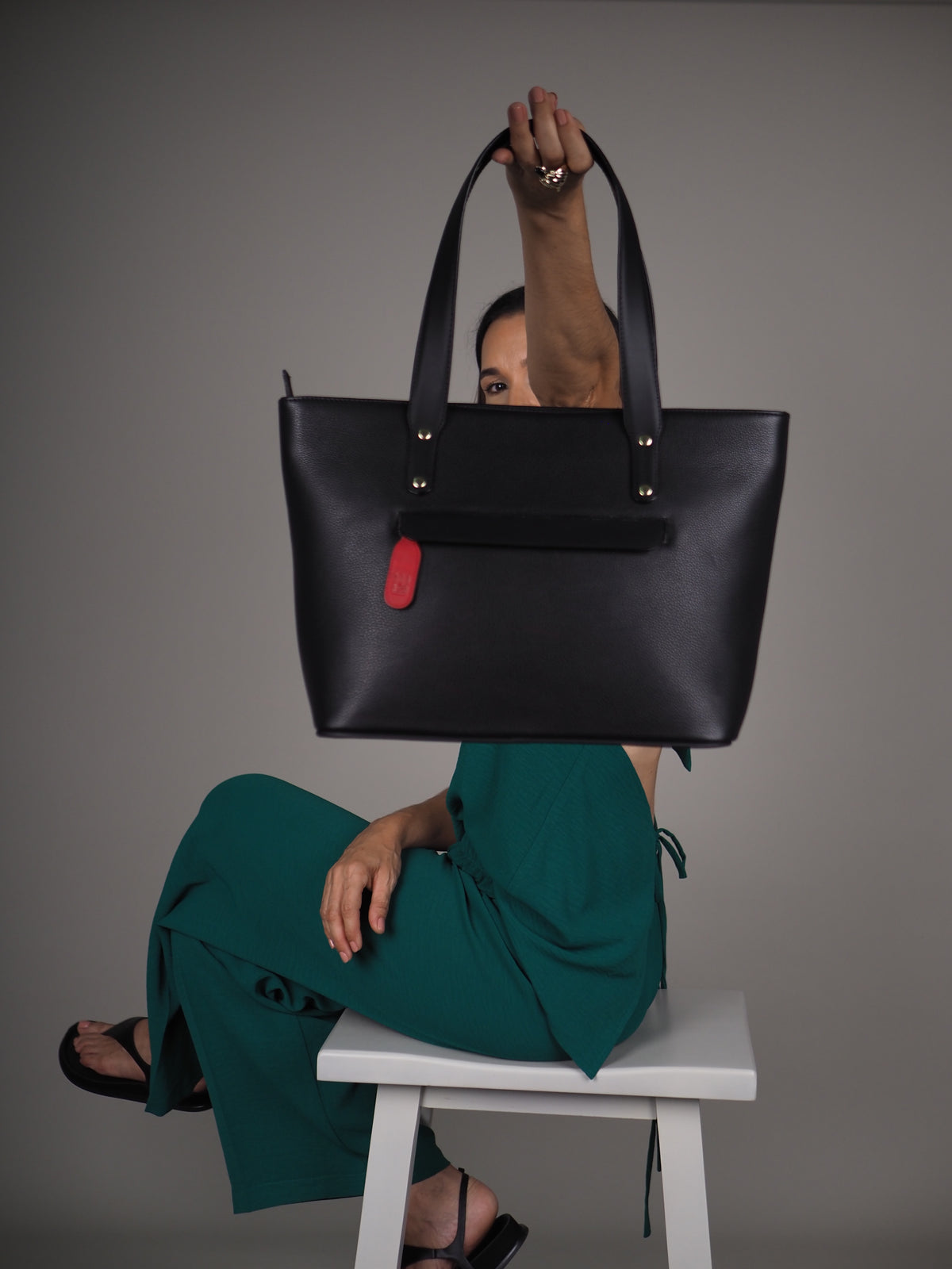 Jeannette — Leather Tote Bag with Zipper black